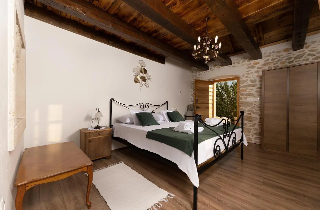 Villa Romantika Dalmacija 닌